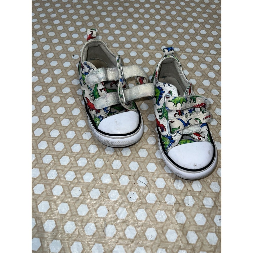 Converse Chuck Taylor All Star 2V Dino Sneaker  Kids Size 9